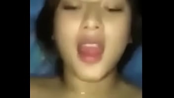 Pinay Vlogger Kinantot Habang Nagva-vlog