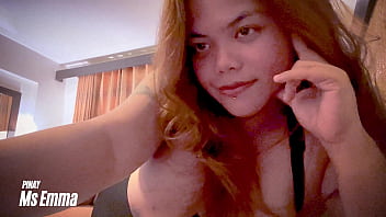 Nakakaibigang Filipina stepsister na may malaking dede nagpapasarap sa harap ng camera