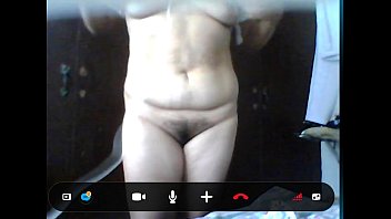 Sultry Pinay Cam Queen Seduces You Live