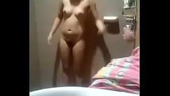 Nakakalasing Na Katawan Sa Ilalim Ng Tubig