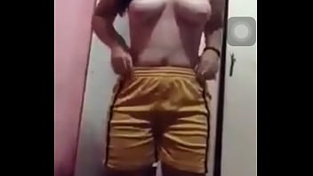 Sino Ang Masarap Na Pinay Na ‘yan? Drop Names Sa Comments!